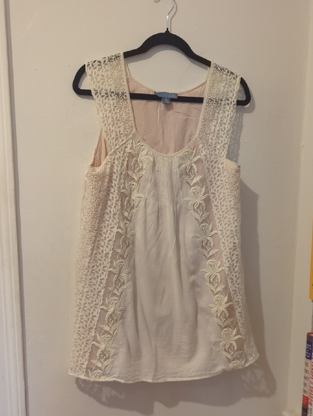 Lil Cream Embroidered Lace Sleeveless Top Size M